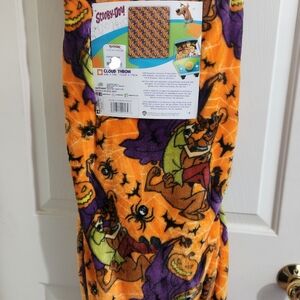 Scooby-Doo Halloween Throw Blanket